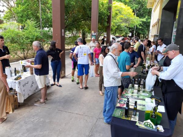 Feira do Azeite volta a ser realizada neste sábado em Porto Alegre